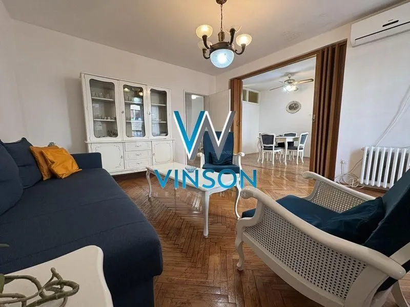Prodaja, četvorosoban stan, 105m², Centar, Novi Sad