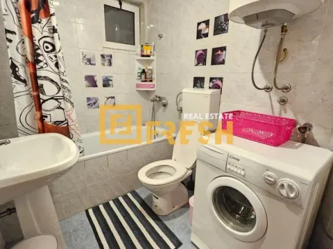 Prodaja, dvosoban stan, 70m², Centar, Podgorica - image 25