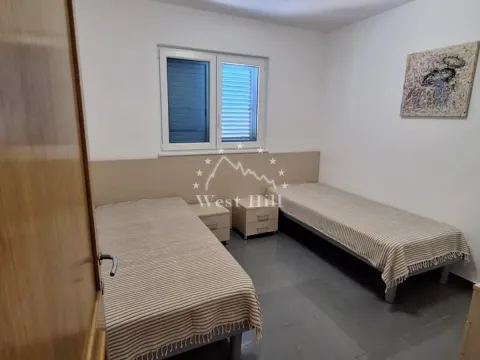 Sale, two bedroom apartment, 75m², Bečići, Budva - image 10