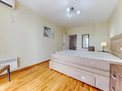 Sale, three bedroom apartment, 139m², Sveti Stefan, Budva - image 23