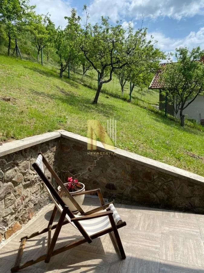 Prodaja, kuća, 150m², Rakovac, Novi Sad Sve Podlokacije
