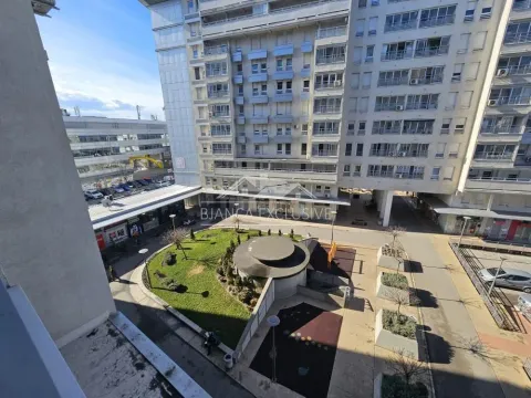 Sale, three bedroom apartment, 101m², Belvil, Beograd - image 14