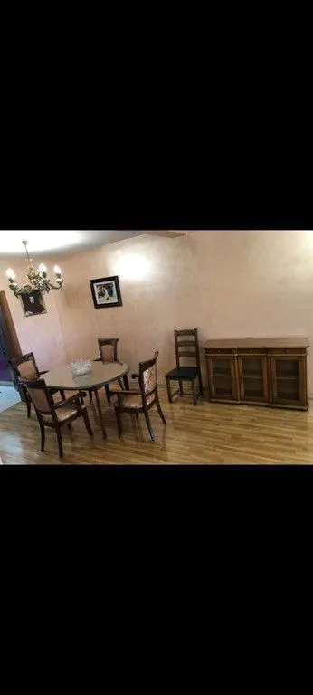 Izdavanje, kuća, 200m², Stari Aerodrom, Podgorica