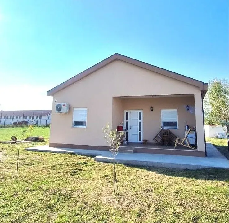 Sale, house, 82m², Velje Brdo, Podgorica