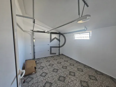 Prodaja, kuća, 200m², Podgorica, Crna Gora - image 15