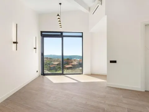 Prodaja, dvosoban stan, 153m², Tivat, Crna Gora - image 13