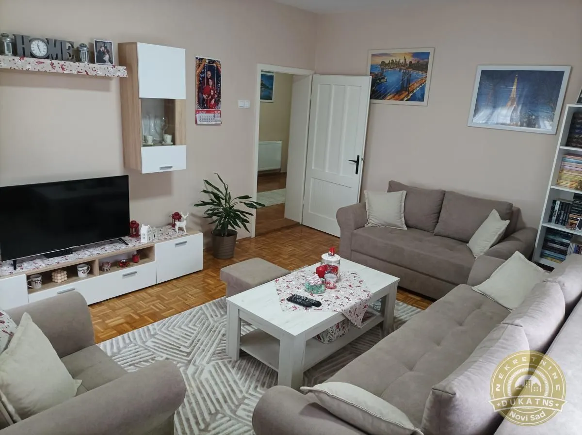 Prodaja, kuća, 170m², Beočin, Srbija