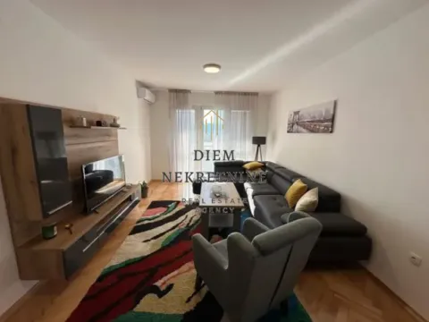 Rent, one bedroom apartment, 58m², Centar, Bar - image 7