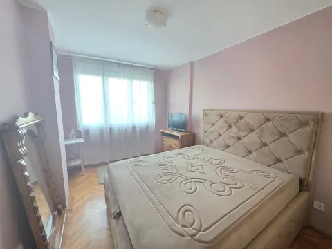 Rent, one bedroom apartment, 47m², Preko Morače, Podgorica - image 10