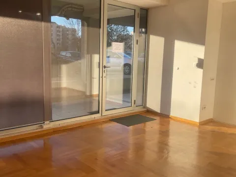 Rent, office space, 30m², City Kvart, Podgorica - image 5