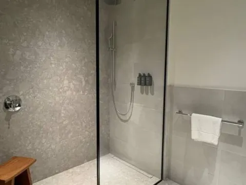 Prodaja, jednosoban stan, 75m², Porto Montenegro, Tivat - image 10