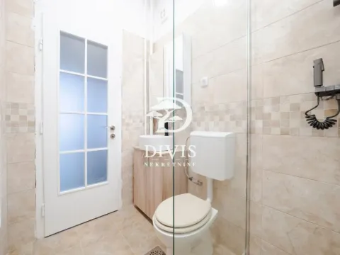 Prodaja, četvorosoban stan, 65m², Skadarlija, Beograd - image 9