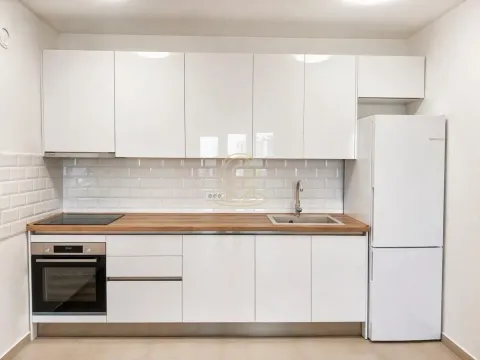 Izdavanje, trosoban stan, 92m², Telep, Novi Sad Sve Podlokacije - image 8
