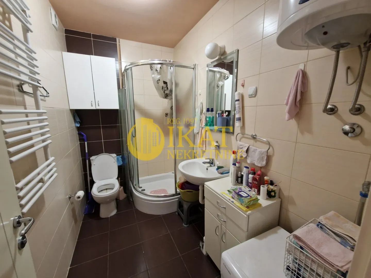 Prodaja, dvosoban stan, 47m², Novi Beograd Blok 63, Novi Beograd Sve Podlokacije