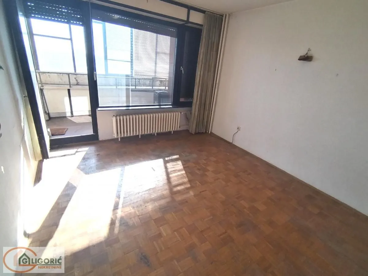 Sale, four bedroom apartment, 110m², Voždovačka Crkva, Voždovac Sve Podlokacije