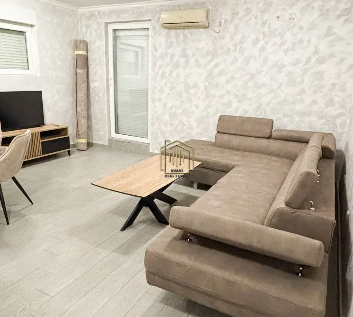 Izdavanje, jednosoban stan, 42m², Tološi, Podgorica