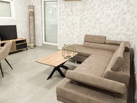 Izdavanje, jednosoban stan, 42m², Tološi, Podgorica