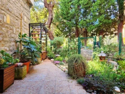 Sale, house, 100m², Petrovac, Budva