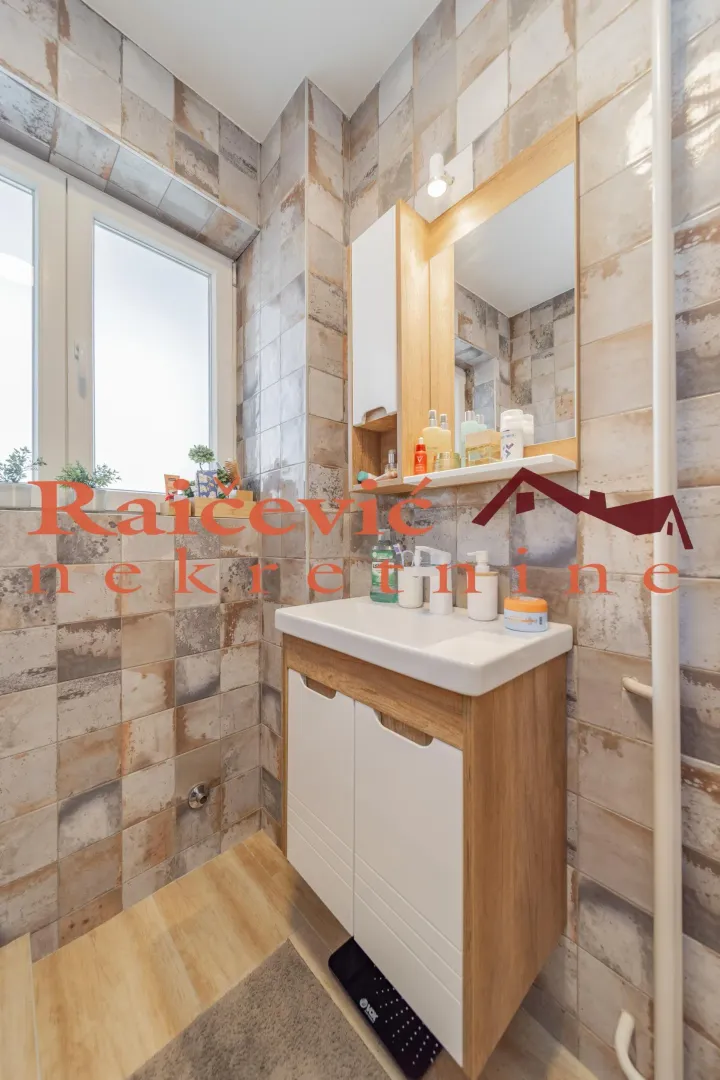 Prodaja, trosoban stan, 80m², Savski Venac, Beograd