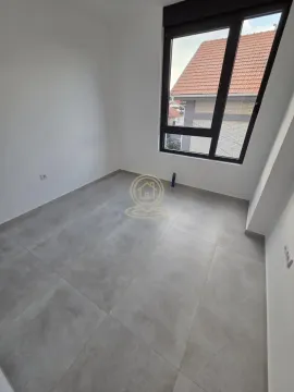 Sale, three bedroom apartment, 74m², Medijana, Niš - image 9