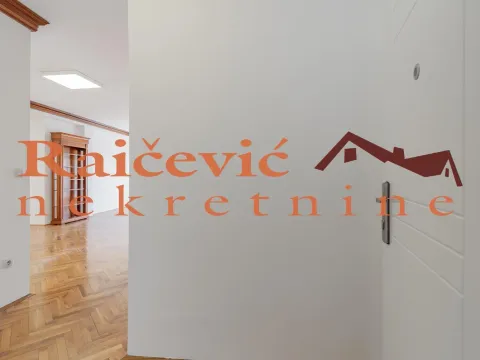 Prodaja, četvorosoban stan, 117m², Savski Venac, Beograd - image 20