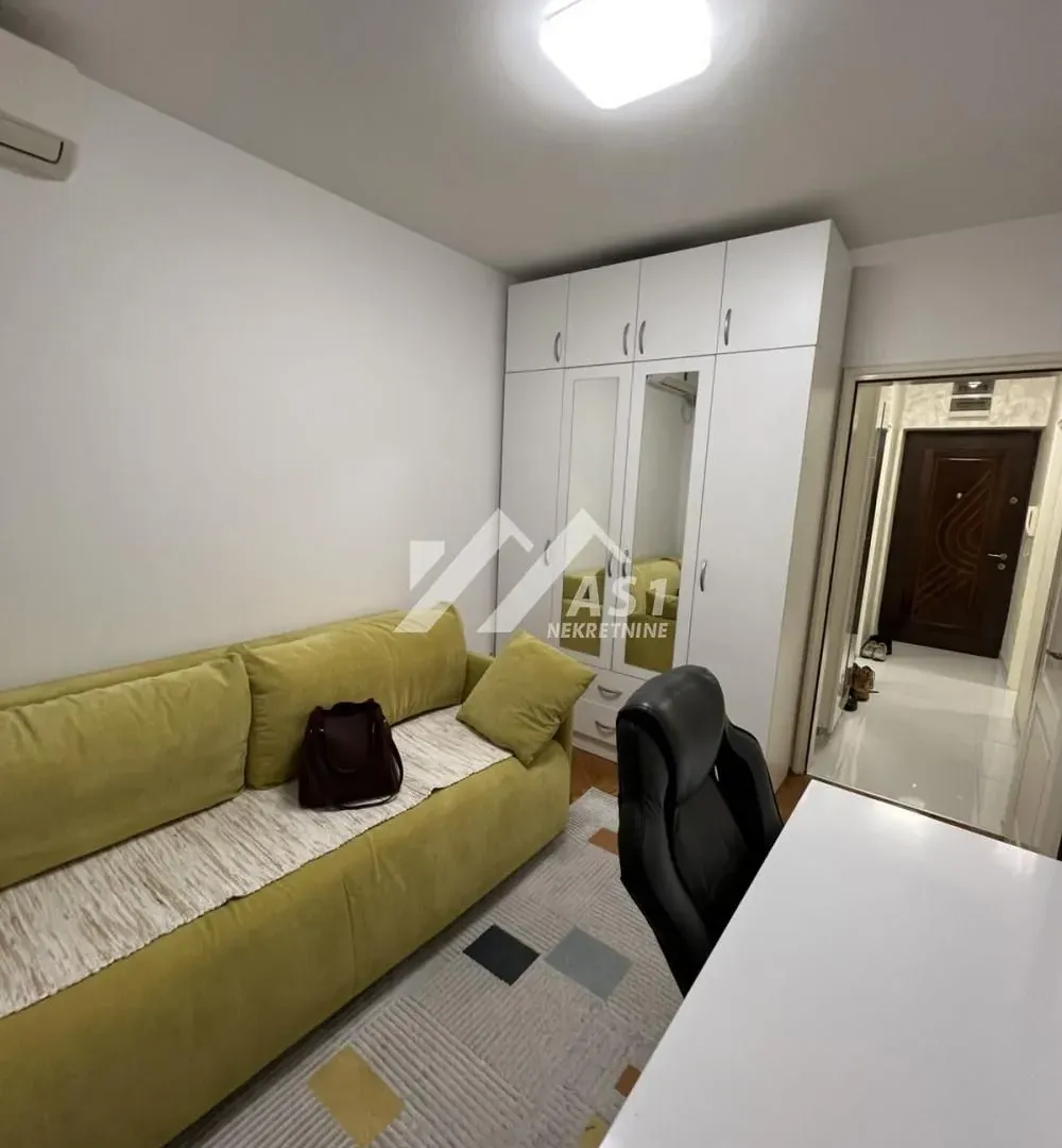 Rent, one bedroom apartment, 43m², Bulevar Oslobodjenja, Novi Sad Sve Podlokacije