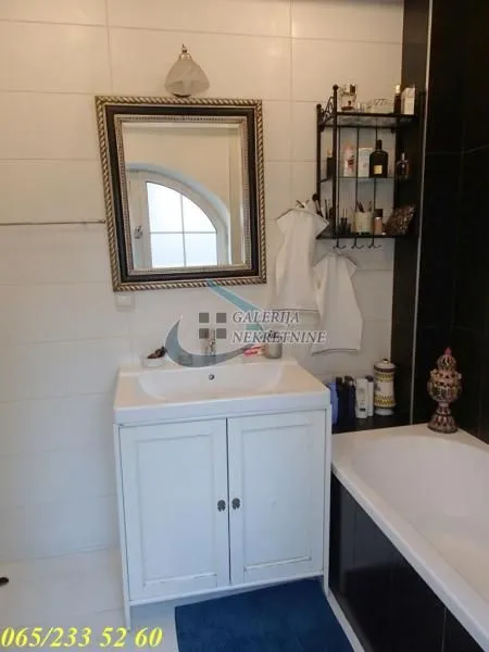 Sale, four bedroom apartment, 110m², Stari Grad, Beograd