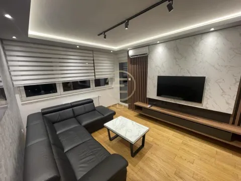 Izdavanje, dvosoban stan, 48m², Bulevar Oslobodjenja, Novi Sad Sve Podlokacije - image 2