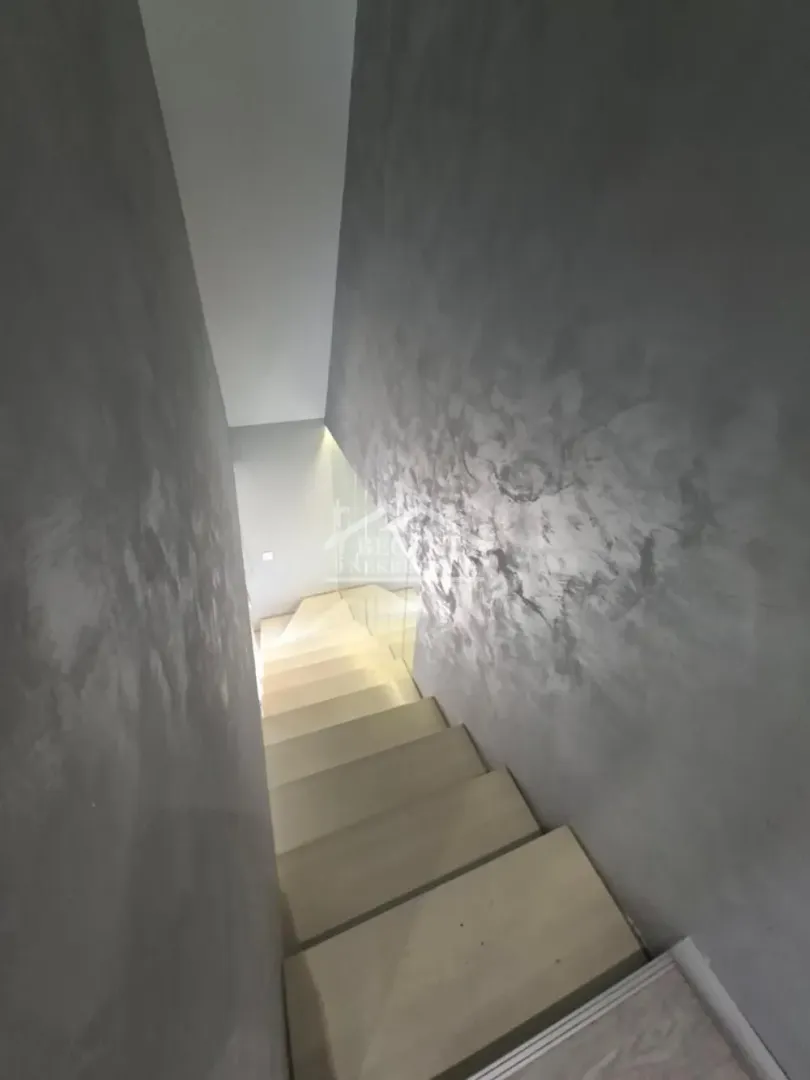 Sale, apartment, 118m², Đeram Pijaca, Beograd