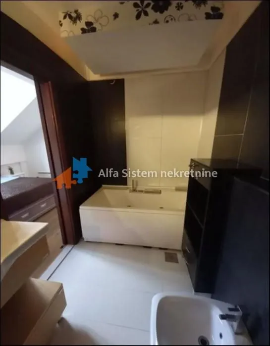 Rent, apartment, 120m², Senjak, Beograd