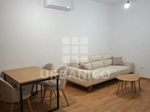 Izdavanje, jednosoban stan, 48m², Pobrežje, Podgorica - image 1