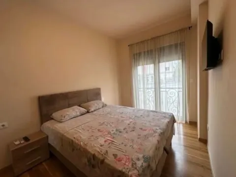 Izdavanje, dvosoban stan, 76m², Dalmatinska ulica, Podgorica - image 6