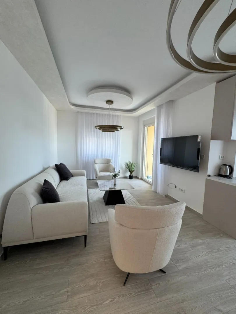 Prodaja, dvosoban stan, 74m², Bečići, Budva