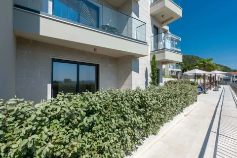 Prodaja, jednosoban stan, 49m², Petrovac, Budva - image 15