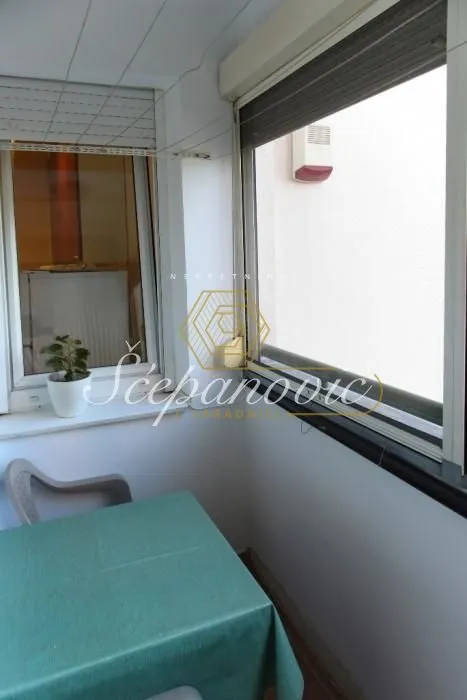 Izdavanje, dvosoban stan, 49m², Betanija, Novi Sad Sve Podlokacije