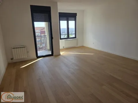 Sale, three bedroom apartment, 95m², Cvetkova Pijaca, Zvezdara Sve Podlokacije - image 1