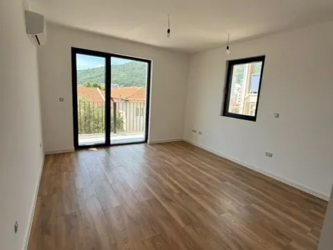 Sale, two bedroom apartment, 50m², Podkošljun, Budva - image 10