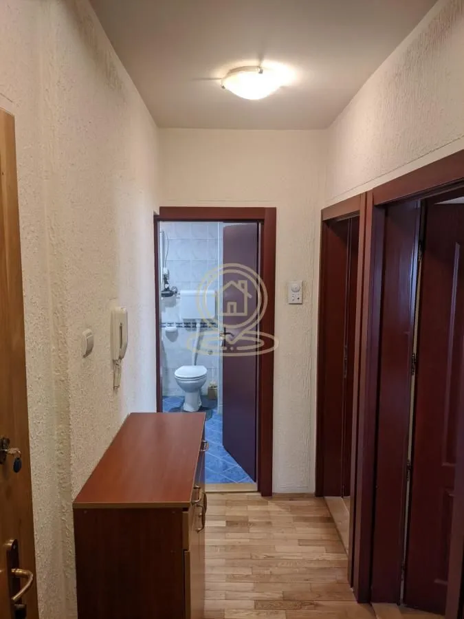 Izdavanje, dvosoban stan, 47m², Bulevar Oslobodjenja, Novi Sad Sve Podlokacije