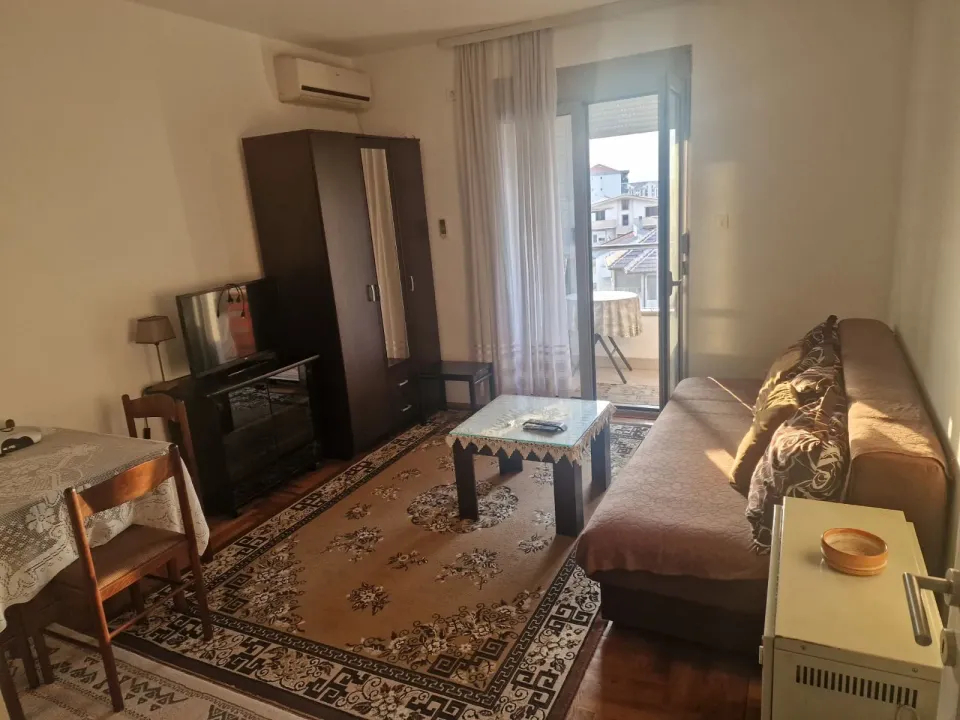 Izdavanje, jednosoban stan, 30m², Zabjelo, Podgorica