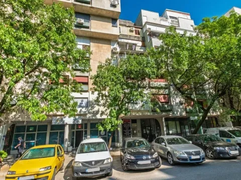 Sale, office space, 327m², Pod Goricom, Podgorica - image 2