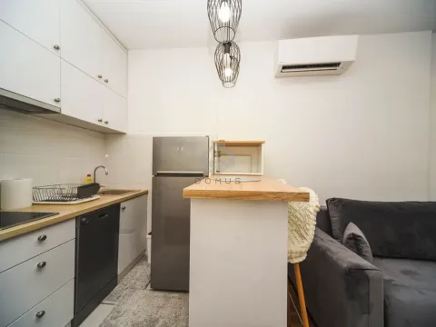 Izdavanje, jednosoban stan, 25m², Master Kvart, Podgorica - image 3