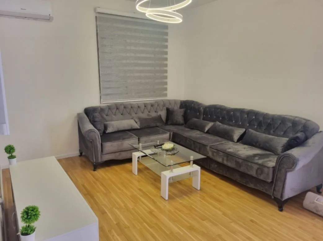 Izdavanje, dvosoban stan, 60m², Zabjelo, Podgorica