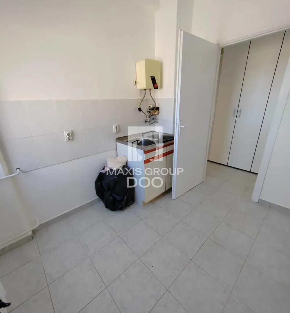 Sale, three bedroom apartment, 59m², Aerodrom, Kragujevac