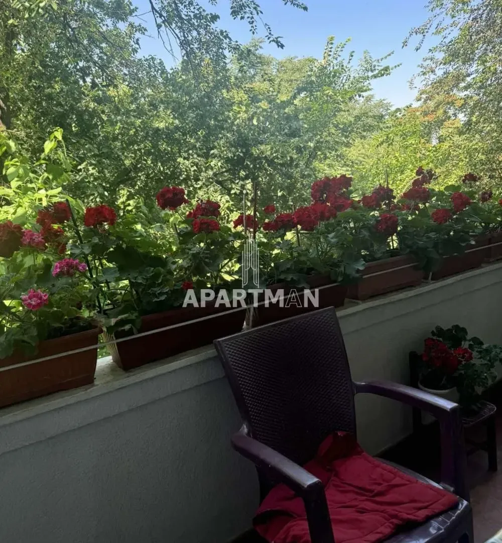 Sale, three bedroom apartment, 101m², Savski Venac, Beograd