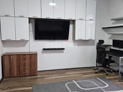 Izdavanje, kuća, 51m², Stari Grad, Beograd - image 8