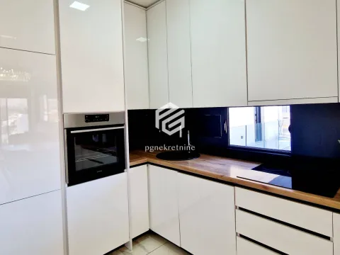 Rent, three bedroom apartment, 130m², Dalmatinska ulica, Podgorica - image 5