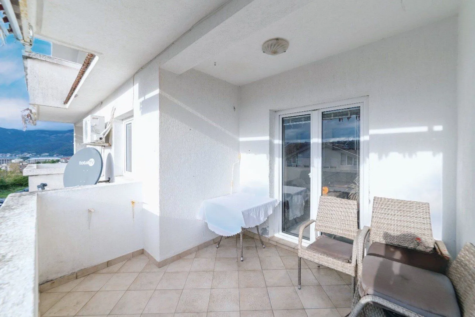 Prodaja, trosoban stan, 106m², Tivat, Crna Gora