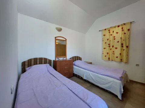 Rent, one bedroom apartment, 50m², Radanovići, Kotor - image 6