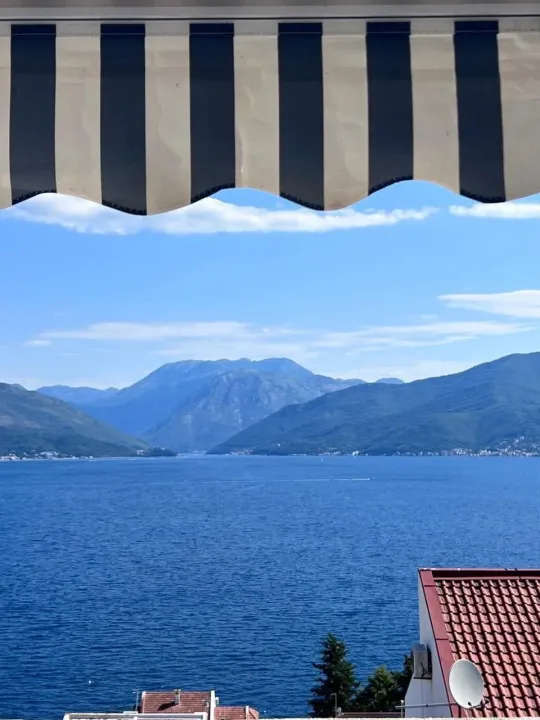 Sale, one bedroom apartment, 52m², Krašići, Tivat