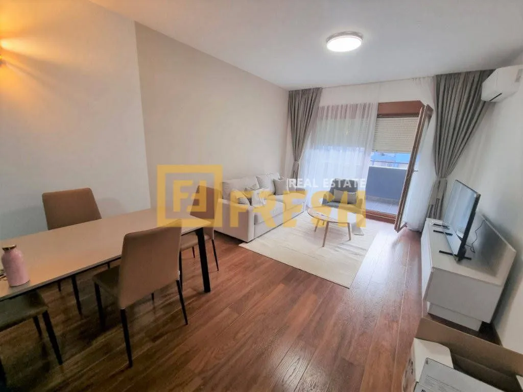 Rent, one bedroom apartment, 53m², Master Kvart, Podgorica